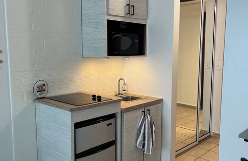 Mediania Alta Apartment | Cozy Studio in CostaMar Beach Village PR