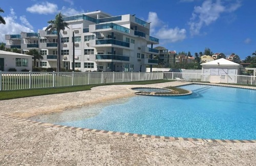 Mediania Alta Apartment | Cozy Studio in CostaMar Beach Village PR