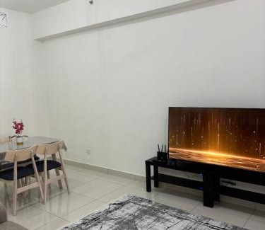 Petaling District Apartment | Cozy Studio in Edusentral Setia Alam