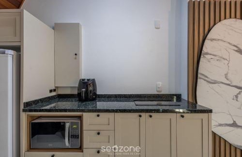Castelo Branco Apartment | Cozy Studio in Itapema, SC RGOB701