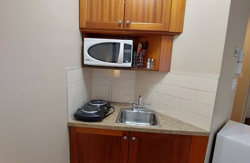 Saint-Sauveur Apartment | Cozy studio in nice Piedmont with AC, WiFi, parking, kitchenette
