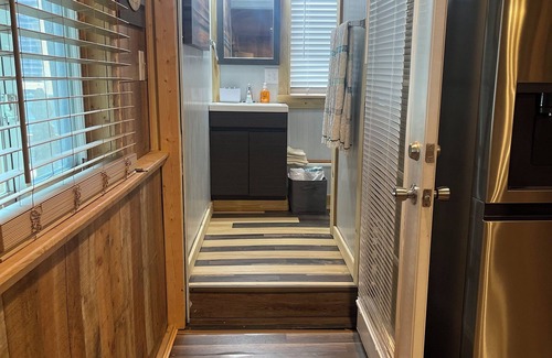 Hickory Apartment | Cozy studio in welcoming Hickory with AC, WiFi