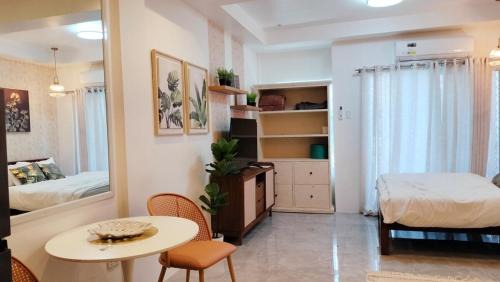 Lapu-Lapu Apartment | Cozy Studio near Airport Resort