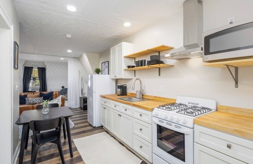 Columbus Apartment | Cozy Studio Near German Village!