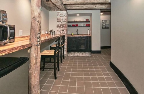 Chester Apartment | Cozy studio on 36 acres close to everything in Warwick