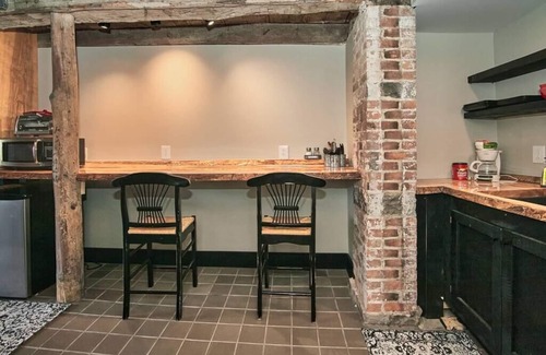 Chester Apartment | Cozy studio on 36 acres close to everything in Warwick