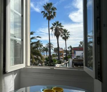 Carre d'Or Apartment | Cozy studio sur la promenade