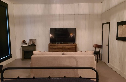 Peace Valley Cabin | Cozy Studio