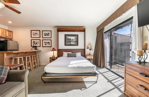 Truckee House | Cozy Studio w/Partial Lake view #223 at Donner Lake Village
