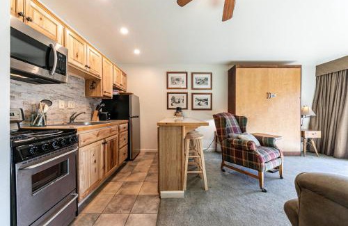 Truckee House | Cozy Studio w/Partial Lake view #223 at Donner Lake Village