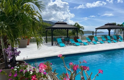 Rosendal Condo | Cozy Studio walking distance to Magen Bay Beach