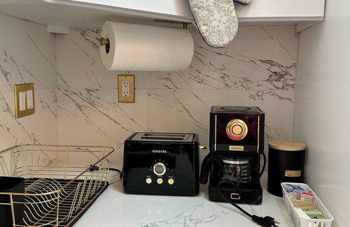 Gardena Apartment | Cozy & Stylish Guest House in Gardena Near SpaceX & L.A Beaches