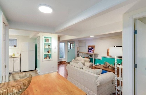 Youbou Apartment | Cozy Suite just Steps from an Amazing Beach