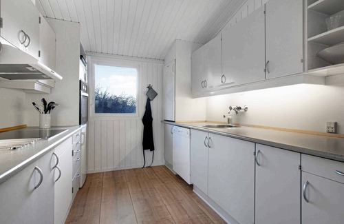 Glesborg House | Cozy summer house on scenic Djursland