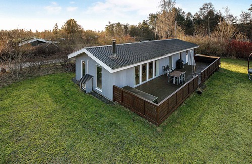 Glesborg House | Cozy summer house on scenic Djursland