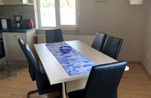 Calea Sever Bocu Apartment | Cozy, sunny apartment with large balcony