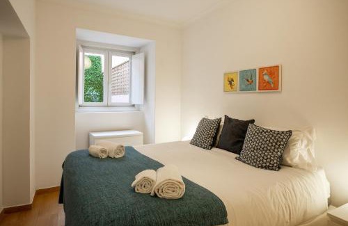 Merces Apartment | Cozy Tailor Made With a Refreshing Terrace