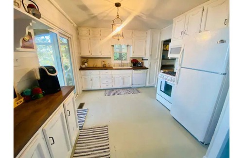 Stemley Cabin | Cozy Talladega Lakefront Home with Amazing views