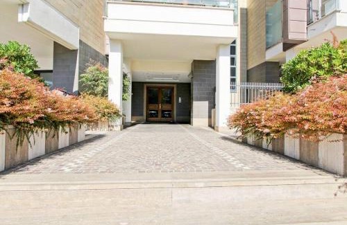 Garbatella Apartment | Cozy terrace apt close to Eataly and metro Piramide