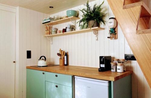 Zuidwolde House | Cozy Tiny House in the forest with spacious private garden