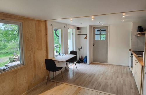 Tyreso O Cabin | Cozy tiny house Retreat in Stockholm archipelago