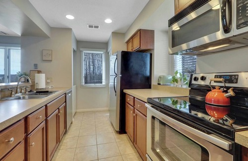 Acme House | Cozy Traverse City Condo