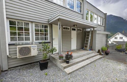 Odda Apartment | Cozy Trolltunga townhouse, 5 min walk to city center
