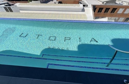 Fortitude Valley Apartment | Cozy Two bedroom Apartment with Parking