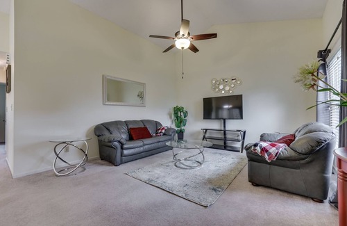 Indianapolis Condo | Cozy two bedroom condo in a safe neighborhood.