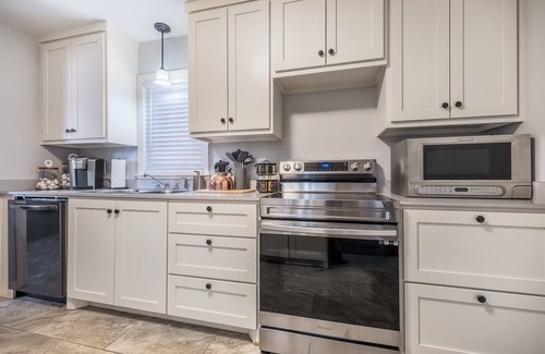 Amarillo House | Cozy two bedroom home in Amarillo. Pet Friendly!