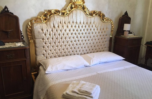 Old Town Apartment | Cozy two-room apartment in the historic center of Catania
