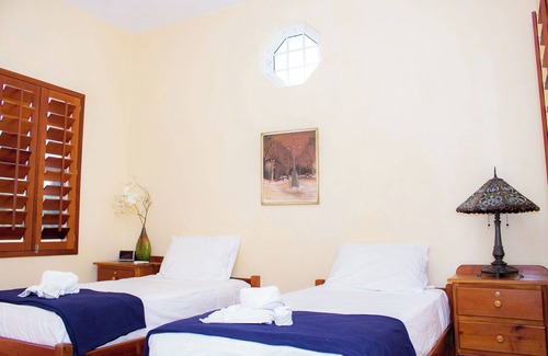 Orchid Bay Bed & Breakfast | Cozy Two Twin Bed Suite