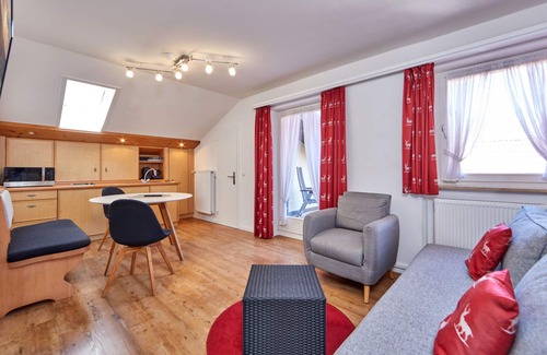 Bad Kohlgrub Apartment | Cozy vacation apartment "Dahoam" with its own roof terrace!