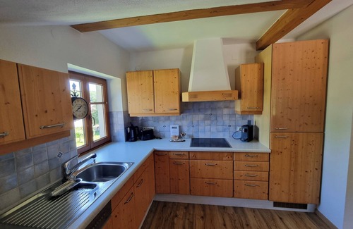 Eisenbergeramt Apartment | Cozy vacation apartment (85sqm) with space for up to 4 people and balcony