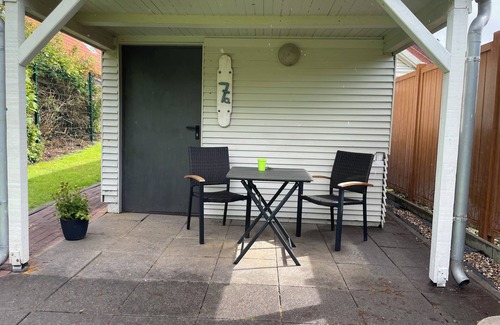 Dornumergrode Apartment | Cozy vacation apartment on the North Sea coast with family and dog