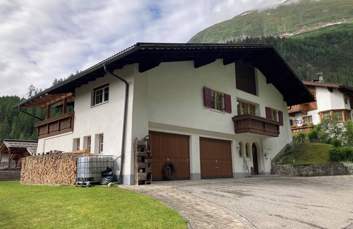 Steeg Apartment | Cozy vacation apartment in a quiet location 400m from the center