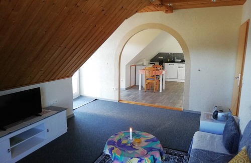 Naila Apartment | Cozy vacation apartment with far-reaching views of the countryside for 1 - 2 people. Close to nature!