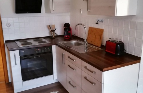 Flintsbach A. Inn Apartment | Cozy vacation apartment in Flintsbach with view to the Petersberg, 85 sqm, up to 4 persons