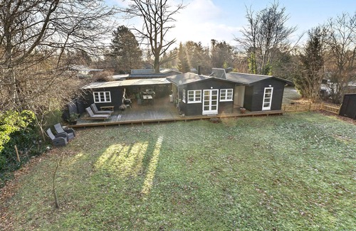 Kalundborg House | Cozy vacation home with large terrace and beautiful garden.