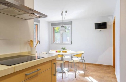 Alicante Villa | Cozy Villa in Alicante with swimming pool and barbecue