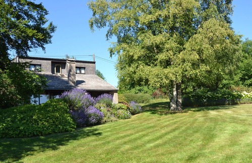 Vielsalm Villa | Cozy Villa in Vielsalm with Private Garden
