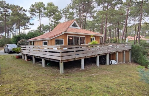 Le Porge Ski Chalet | Cozy-warm chalet by the sea with a great location. Switch off, feel good.