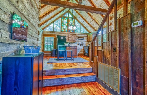 Killen Cabin | Cozy Waterfront Cabin with Large Pier