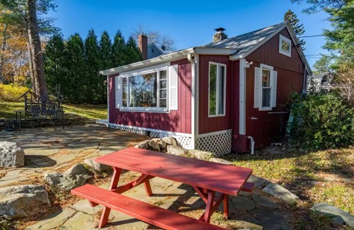 Harpswell Cottage | Cozy Waterfront Cottage in Harpswell, Maine