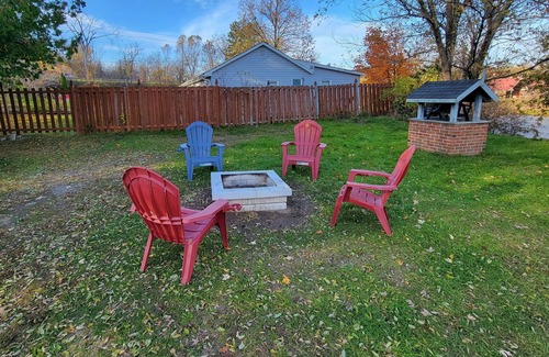 Marmora Cottage | Cozy waterfront cottage with patio and firepit!