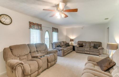 Waycross House | Cozy Waycross House with Yard and Screened Patio!