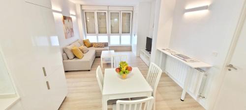 Algorta Apartment | Cozy White Home in Getxo