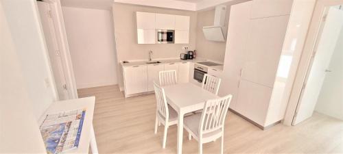 Algorta Apartment | Cozy White Home in Getxo