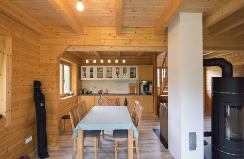 Hohenlychen Ski Chalet | Cozy wooden house at the Lychener Seenkreuz with large garden and terrace