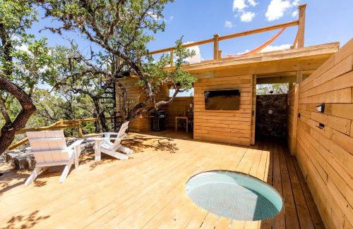 Dripping Springs Other | Cozy Yurt with Hot Tub Surrounded by Nature in Dripping Springs, Texas